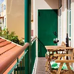 My Graca Flat With Balcony | Lisbon Lisbon