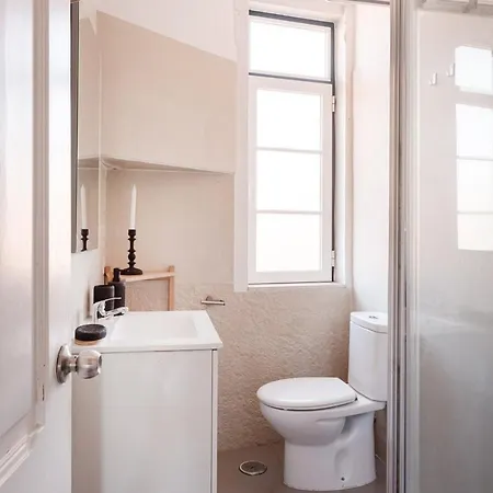 Daire My Graca Flat With Balcony | Lisboa