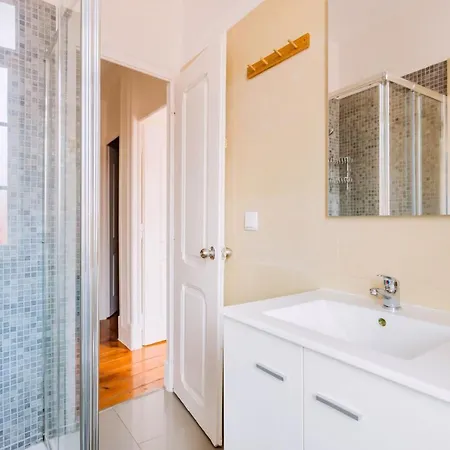 My Graca Flat In Lisbon